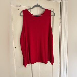 Old Navy tank top. Size: XXL